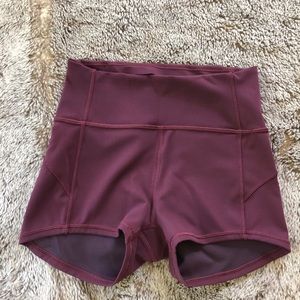 Lululemon In Movement Short 2.5” Dark Adobe 4